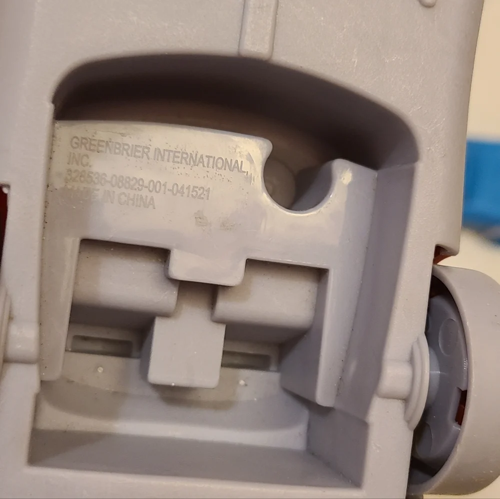 Set of 2 ~ Toy Plastic Push Cars ~ Greenbrier Intl. Turbo Series ~ Blue & Red - Picture 4 of 6